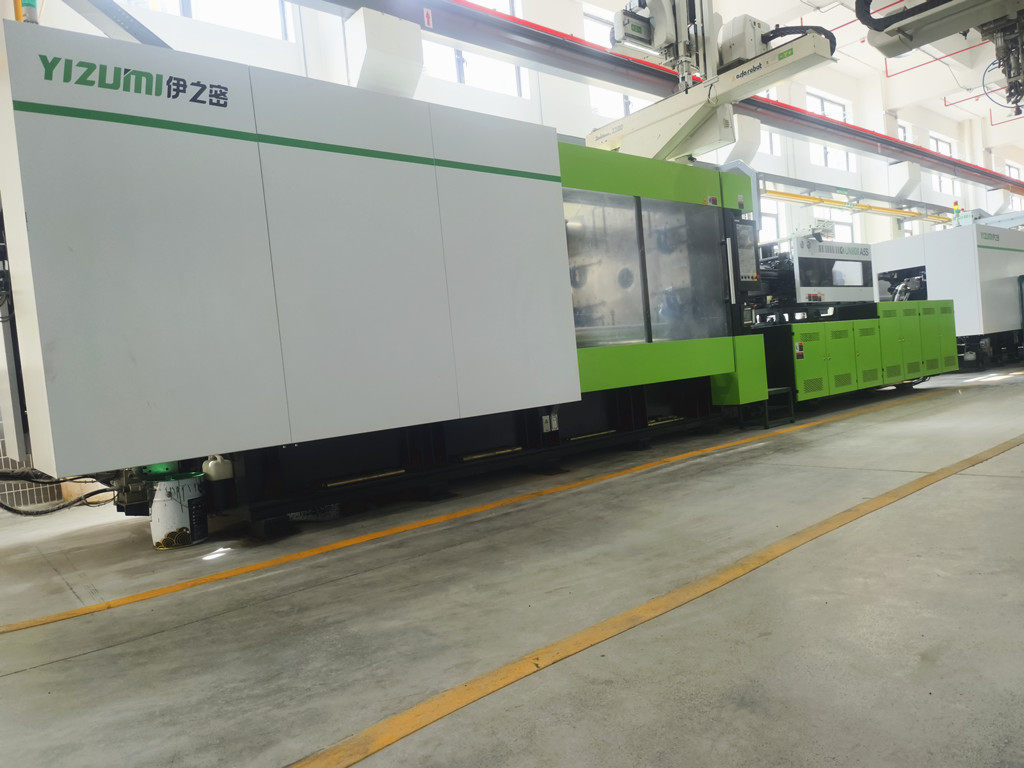 800T 注塑設(shè)備