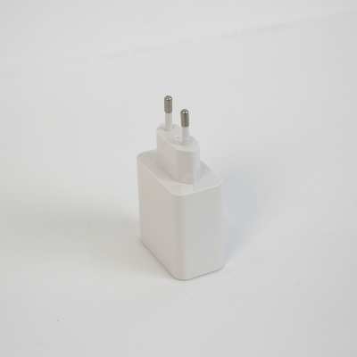 多規(guī)電源適配器塑膠外殼