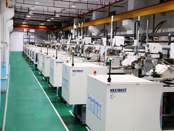 如何對注塑加工設(shè)備進(jìn)行清理？立新塑膠為您解答